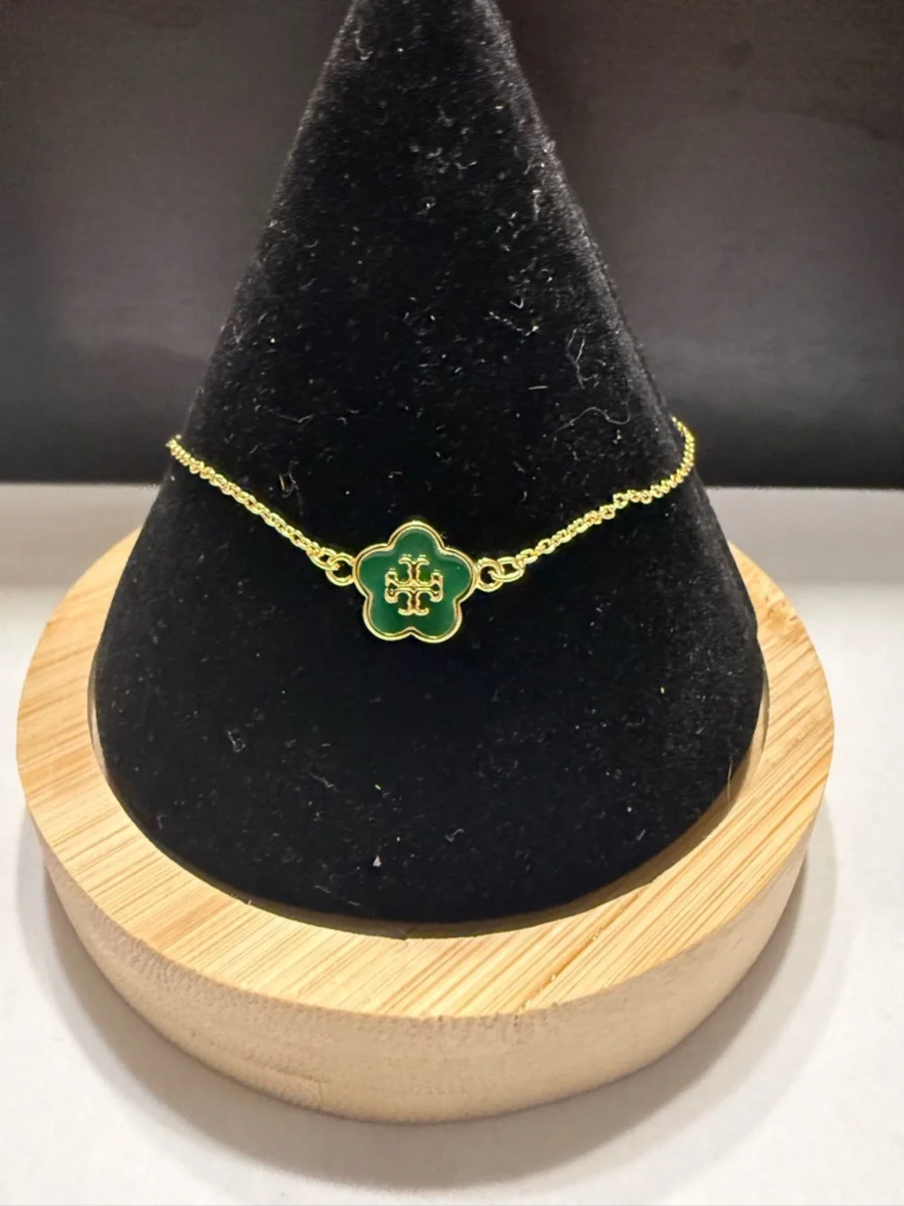 NEW Tory Burch Kira Enamel Flower Chain Bracelet Green Adjustable Forget Me Not - Picture 1 of 6